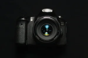 Canon EOS DSLR ve 50mm Lens