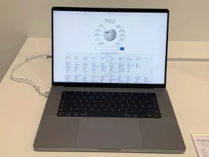 MacBook Pro 14" M3 - Az Kullanılmış
